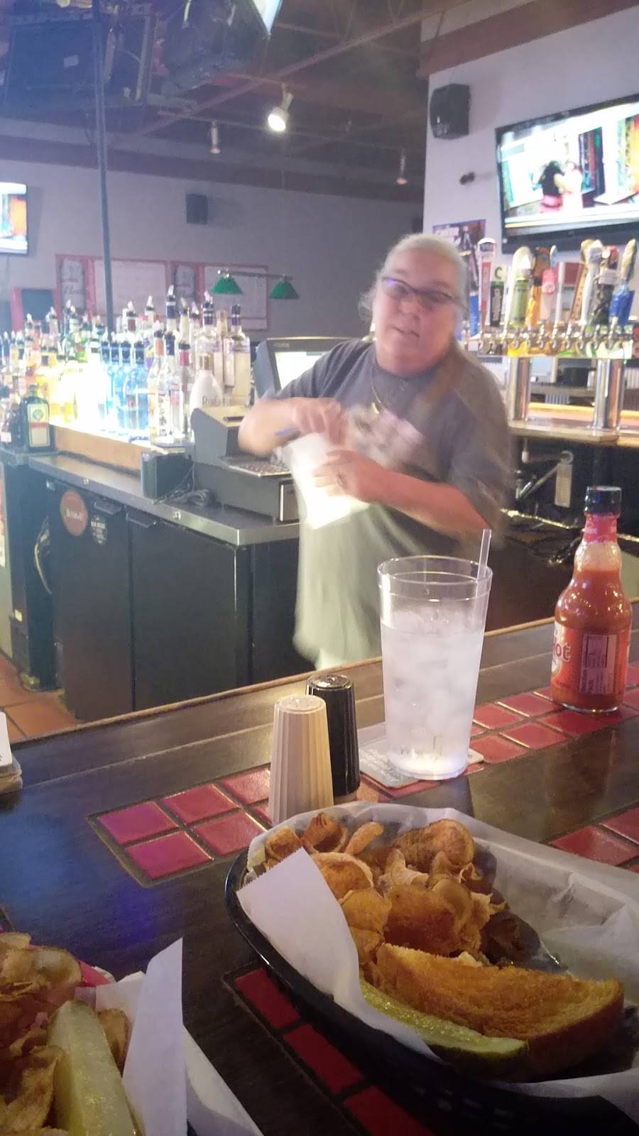 Sports & Spirits | restaurant | 2042 Eakin Rd, Columbus, OH 43223, USA | 6142729020 OR +1 614-272-9020