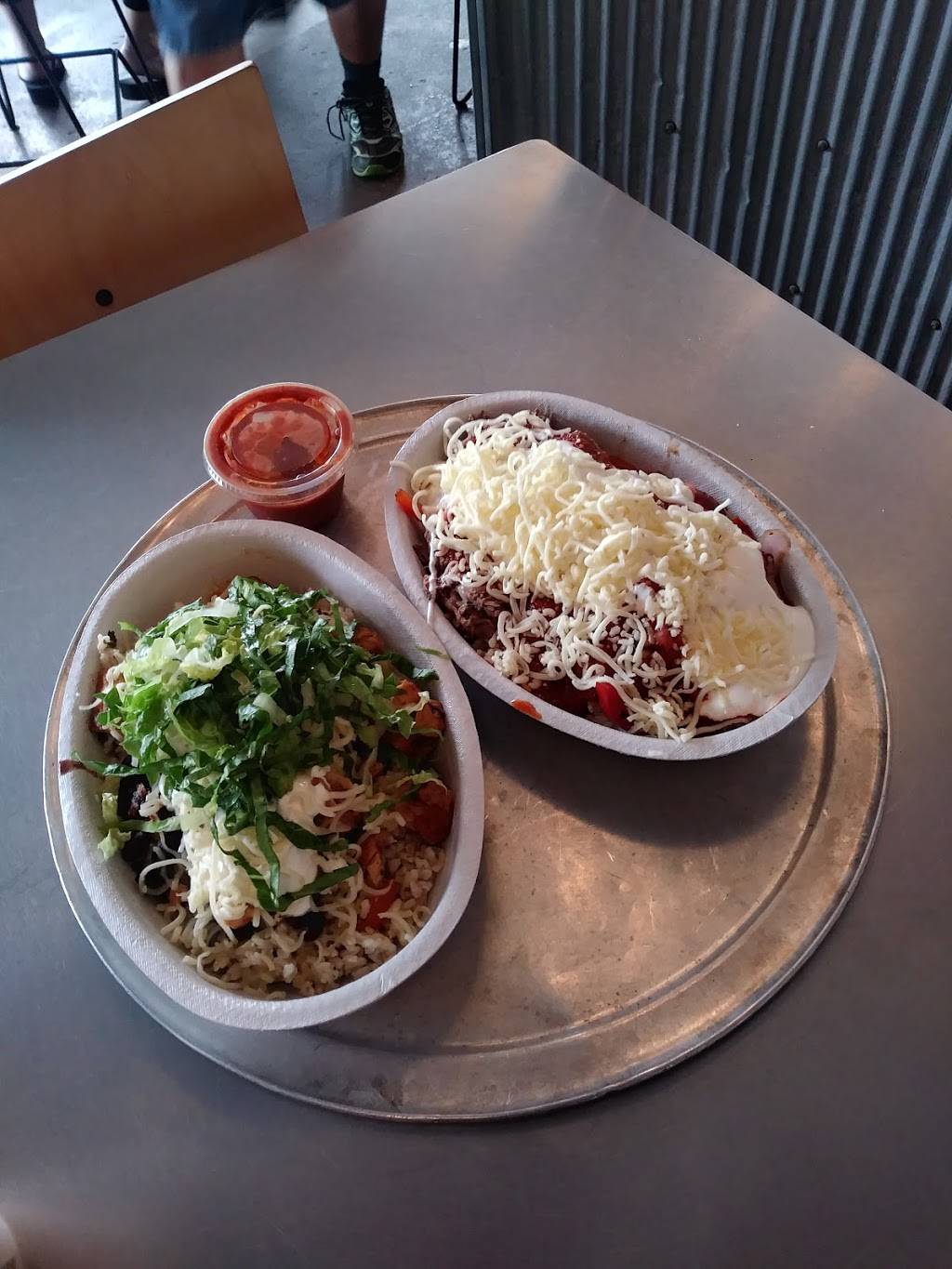 Chipotle Mexican Grill | restaurant | 1713 W 39th St, Kansas City, MO 64111, USA | 8169318006 OR +1 816-931-8006