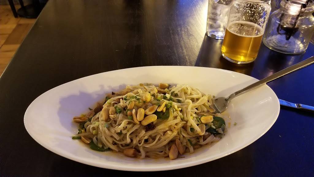 Merchant Bar | restaurant | 426 N Market St, Wilmington, DE 19801, USA | 3025435574 OR +1 302-543-5574