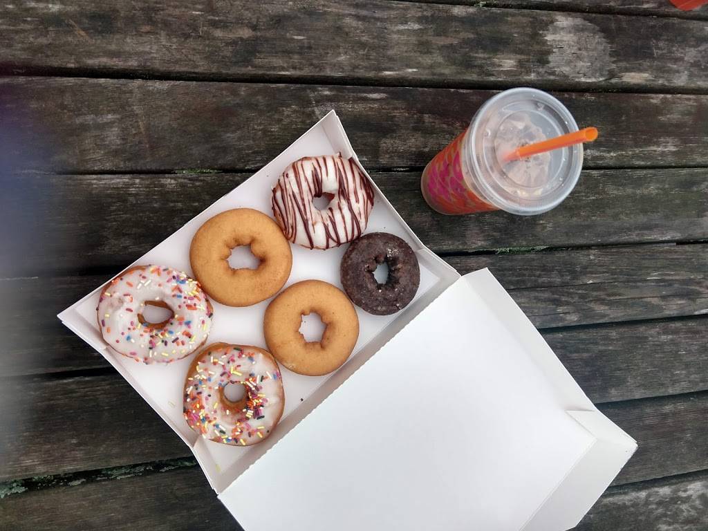Dunkin | bakery | 7647 E Brainerd Rd, Chattanooga, TN 37421, USA | 4235217264 OR +1 423-521-7264