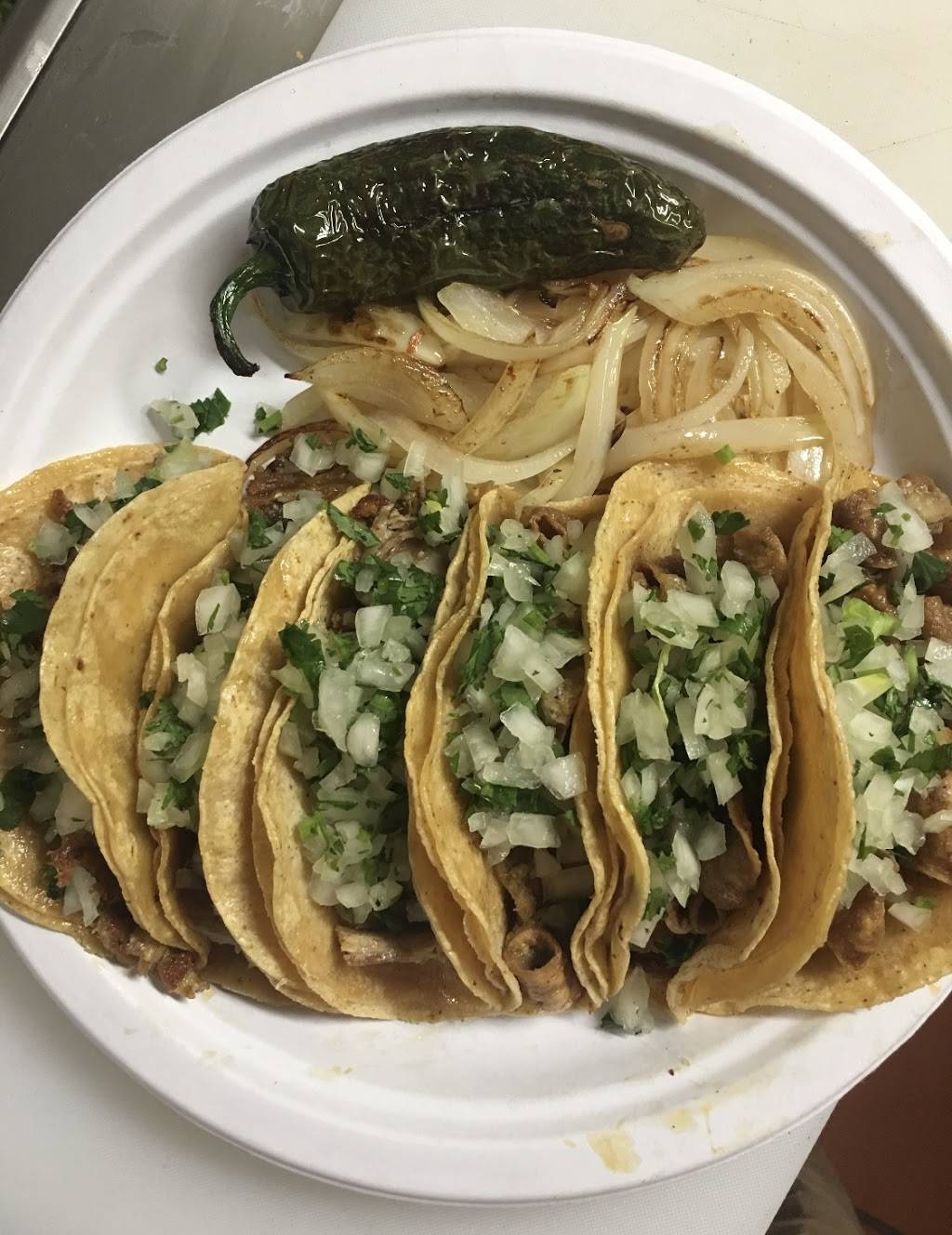 Gilbertos Taco Shop | restaurant | 1112 E Abram St, Arlington, TX 76010, USA | 8172006624 OR +1 817-200-6624