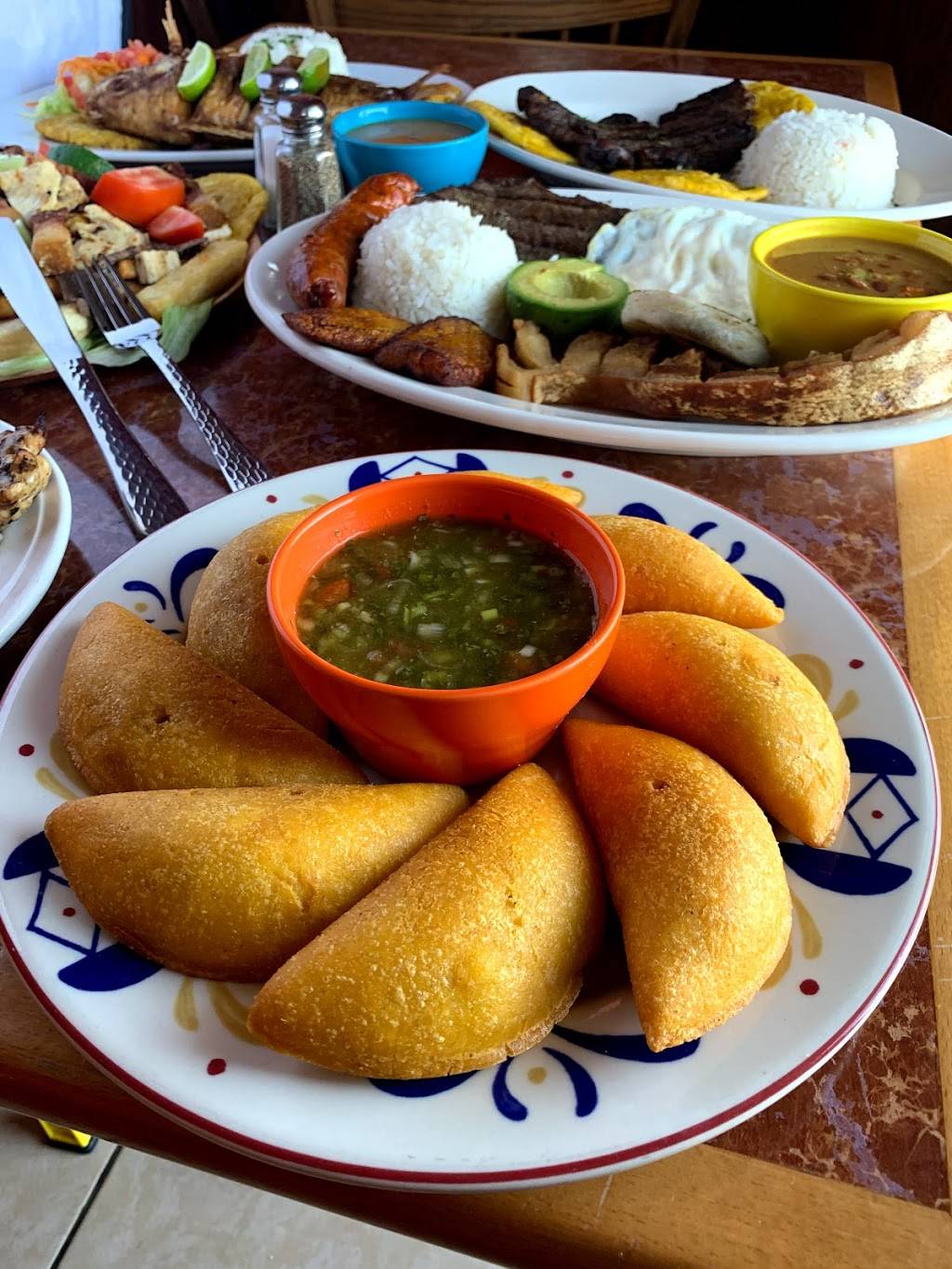 Delicias El Paisa Restaurant Bar & Grill | restaurant | 9816 US-19, Port Richey, FL 34668, USA | 7278077830 OR +1 727-807-7830