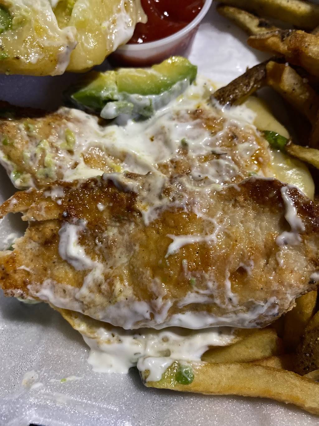 Mary Carrolls | restaurant | 121 Deer Park Ave, Babylon, NY 11702, USA | 6315876181 OR +1 631-587-6181