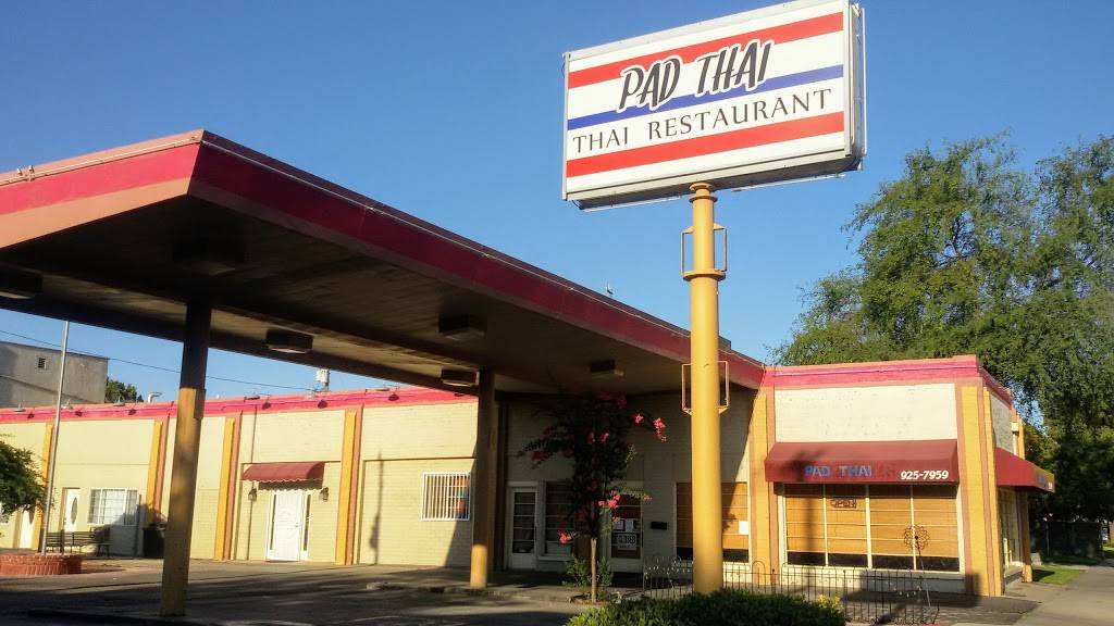 Pad Thai | restaurant | 405 W D St, Lemoore, CA 93245, USA | 5599257959 OR +1 559-925-7959