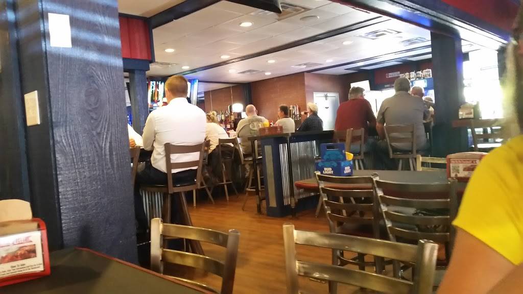 Hobos At The Legion | restaurant | 200 Main St, St Peters, MO 63376, USA | 6362782828 OR +1 636-278-2828