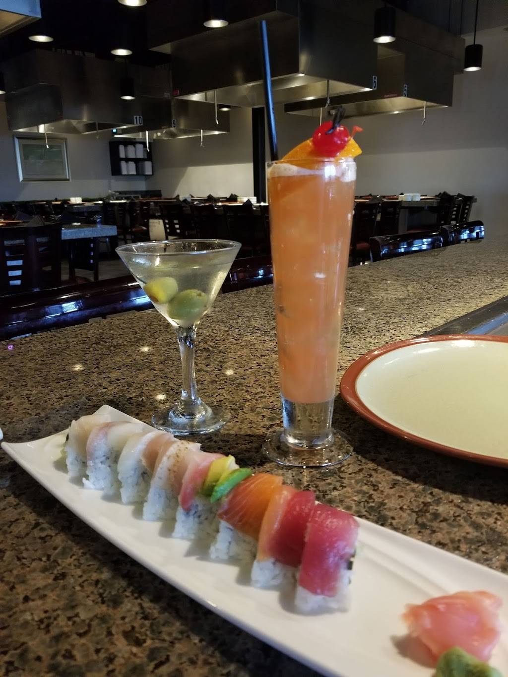 Ari Hibachi and Sushi | restaurant | 5475 Gateway Village Cir #101, Orlando, FL 32812, USA | 4078260588 OR +1 407-826-0588