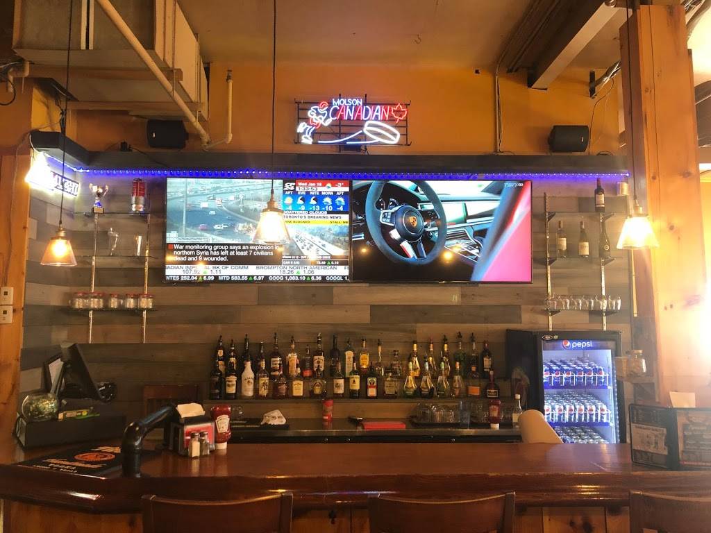 Wild Wing | restaurant | 20865 Dalton Rd, Sutton, ON L0E 1R0, Canada | 9057228100 OR +1 905-722-8100