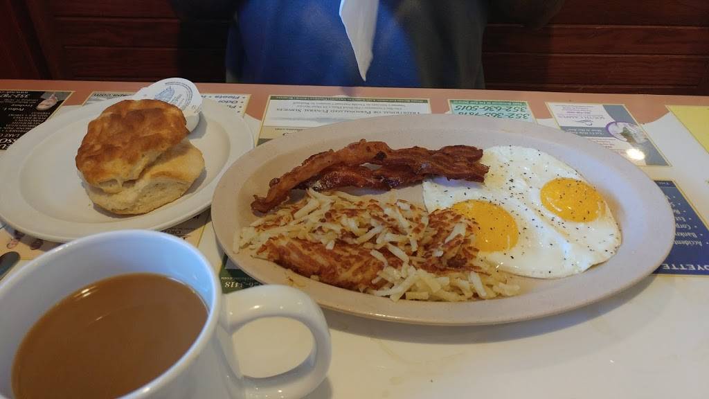 Wolfys | restaurant | 918 N 14th St, Leesburg, FL 34748, USA | 3527876777 OR +1 352-787-6777