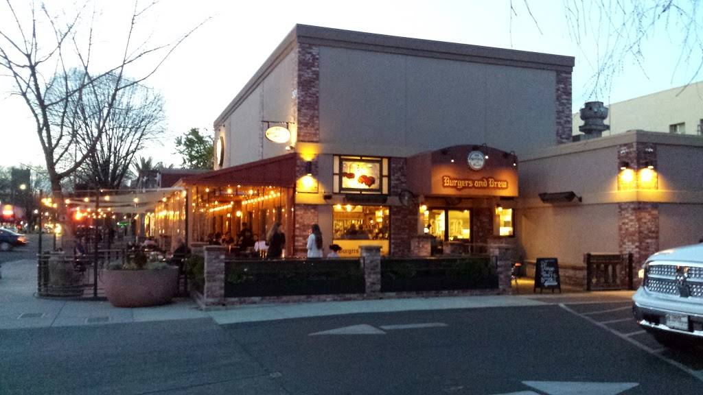 Burgers & Brew | restaurant | 201 Broadway St, Chico, CA 95928, USA | 5308799100 OR +1 530-879-9100