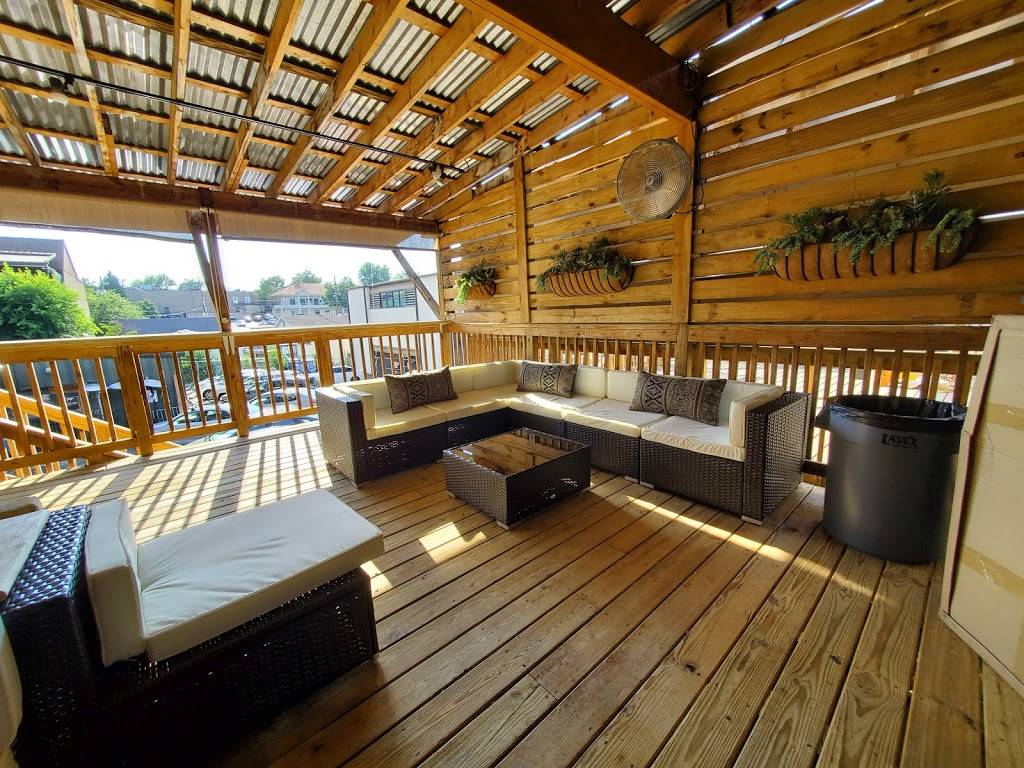 Flying Crust Pizza & Wings | night club | 3186 Roswell Rd NW, Atlanta, GA 30305, USA | 4042576222 OR +1 404-257-6222