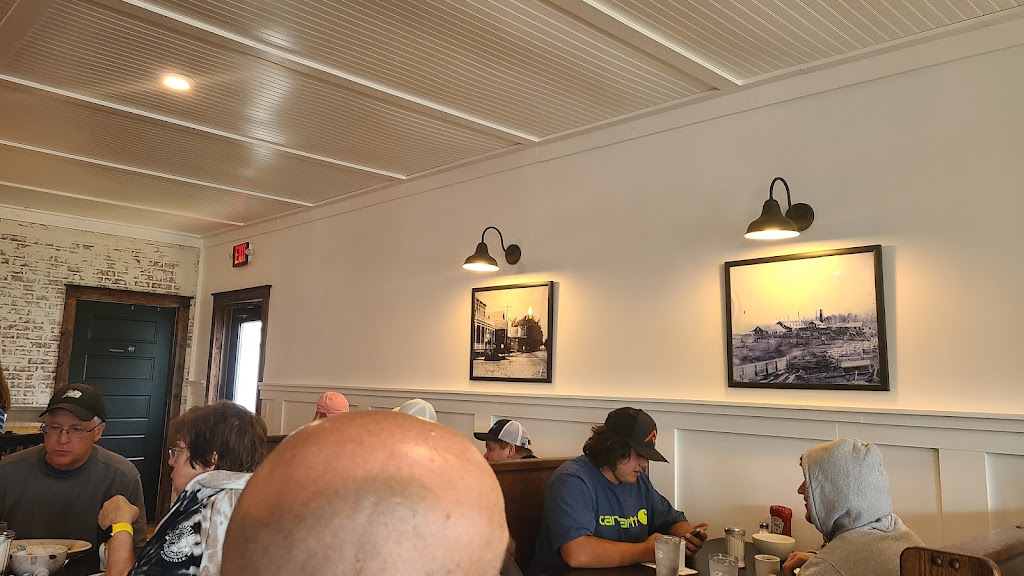 Bucks Port Hope Diner | restaurant | 4411 Main St, Port Hope, MI 48468, USA | 9894280940 OR +1 989-428-0940