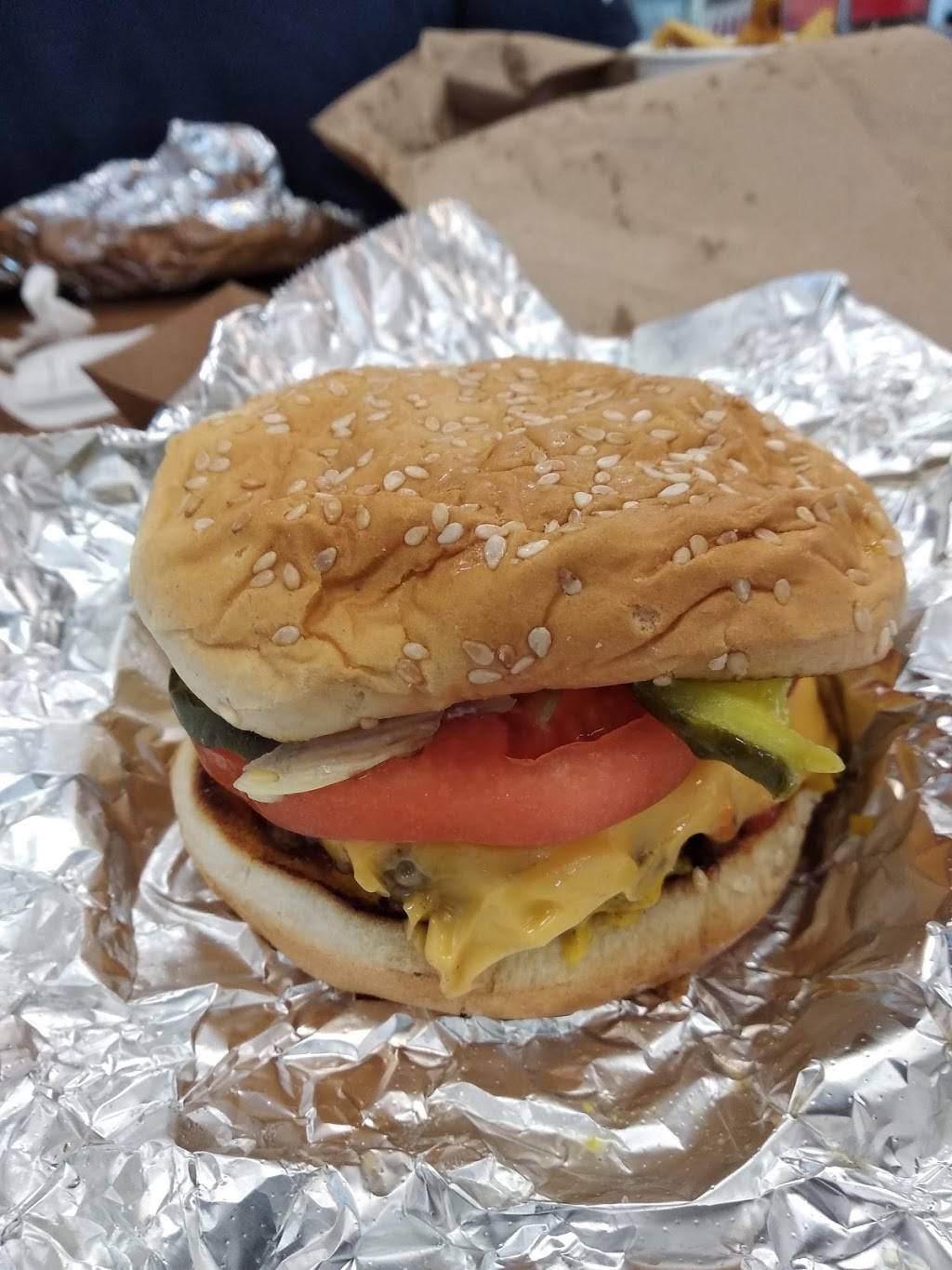 Five Guys | meal takeaway | 1384 W Main St, Gaylord, MI 49735, USA | 9894482585 OR +1 989-448-2585