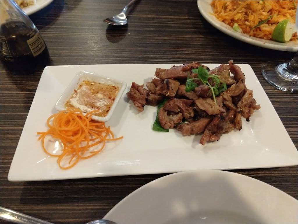 Eat Thai, Thai Eatery | restaurant | 1821 22nd St #103, West Des Moines, IA 50266, USA | 5154402075 OR +1 515-440-2075