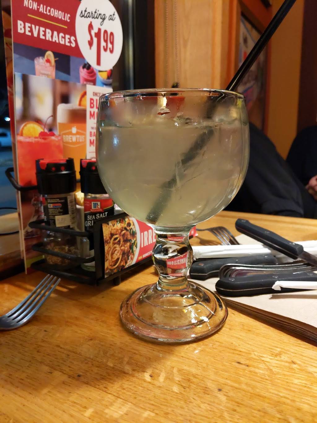 Applebees Grill + Bar | restaurant | 5678 S Redwood Rd, Taylorsville, UT 84123, USA | 8019635100 OR +1 801-963-5100