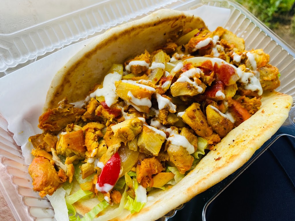 Mi Amor Halal Food Truck | restaurant | 50 River St, Brooklyn, NY 11249, USA | 3478795510 OR +1 347-879-5510