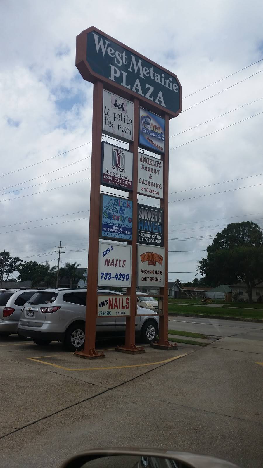 Hobnobber Cafe | restaurant | 5928 W Metairie Ave #8, Metairie, LA 70003, USA | 5047348448 OR +1 504-734-8448