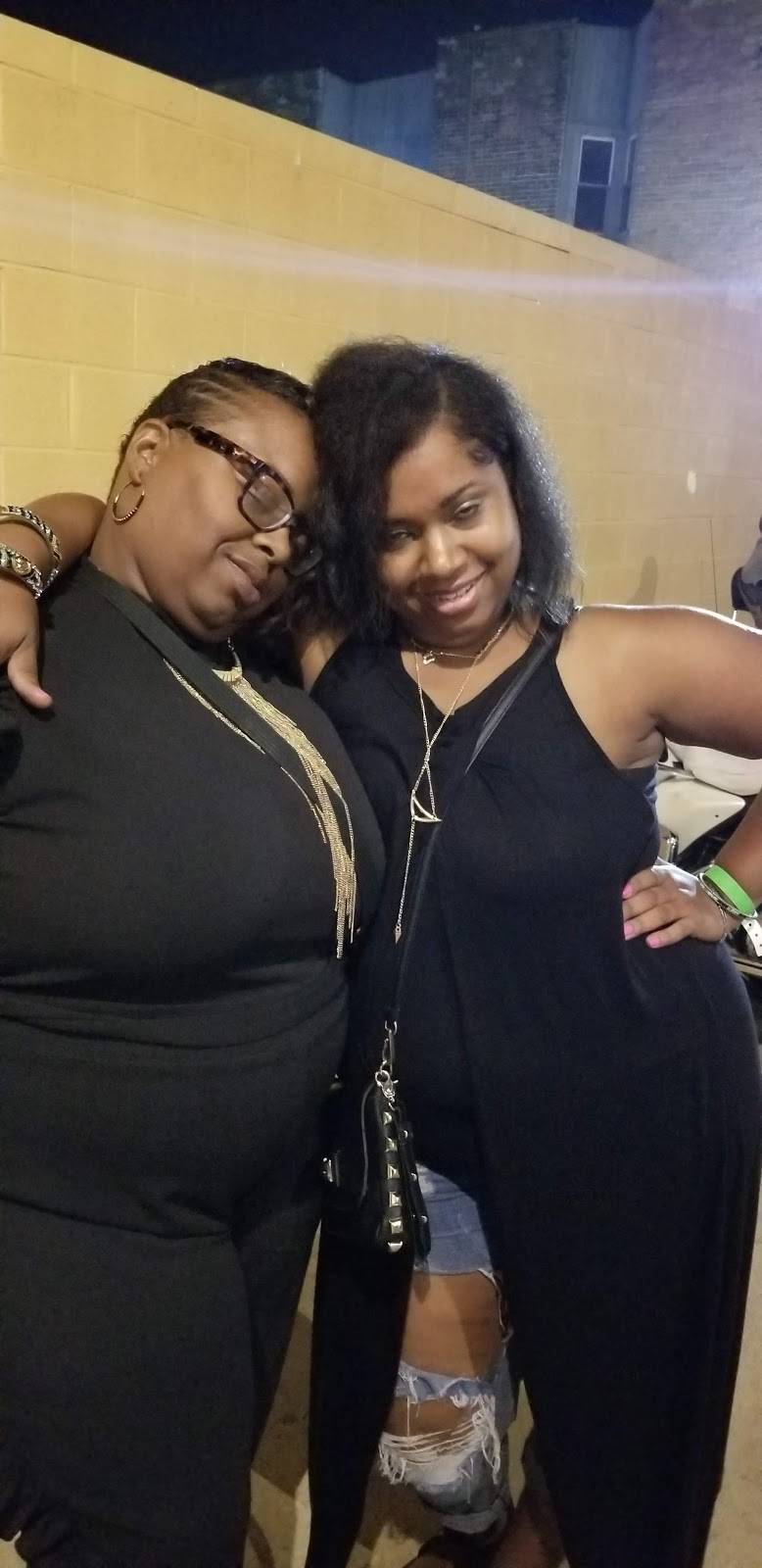 Buzz Box Wings | restaurant | 4445 Broadway, Gary, IN 46409, USA | 2194270249 OR +1 219-427-0249