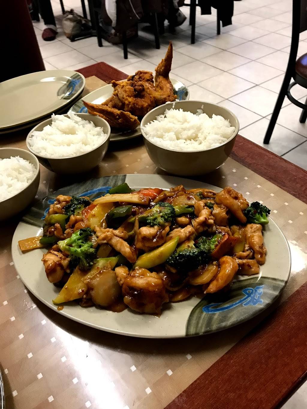 Mj Chinese, Vietnamese,& Sushi | restaurant | 1414 Locust St, Davenport, IA 52804, USA | 5633228857 OR +1 563-322-8857
