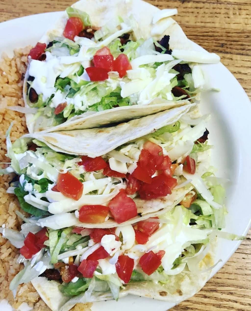 Lucy Mexican Restaurant | restaurant | 575 Main St, Palmetto, GA 30268, USA | 7704630754 OR +1 770-463-0754