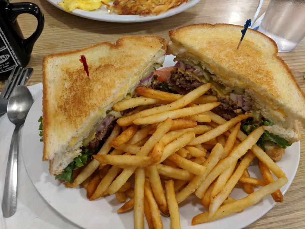 Murphys Family Restaurant | restaurant | 4963 Lake Michigan Dr, Allendale, MI 49401, USA | 6168951744 OR +1 616-895-1744