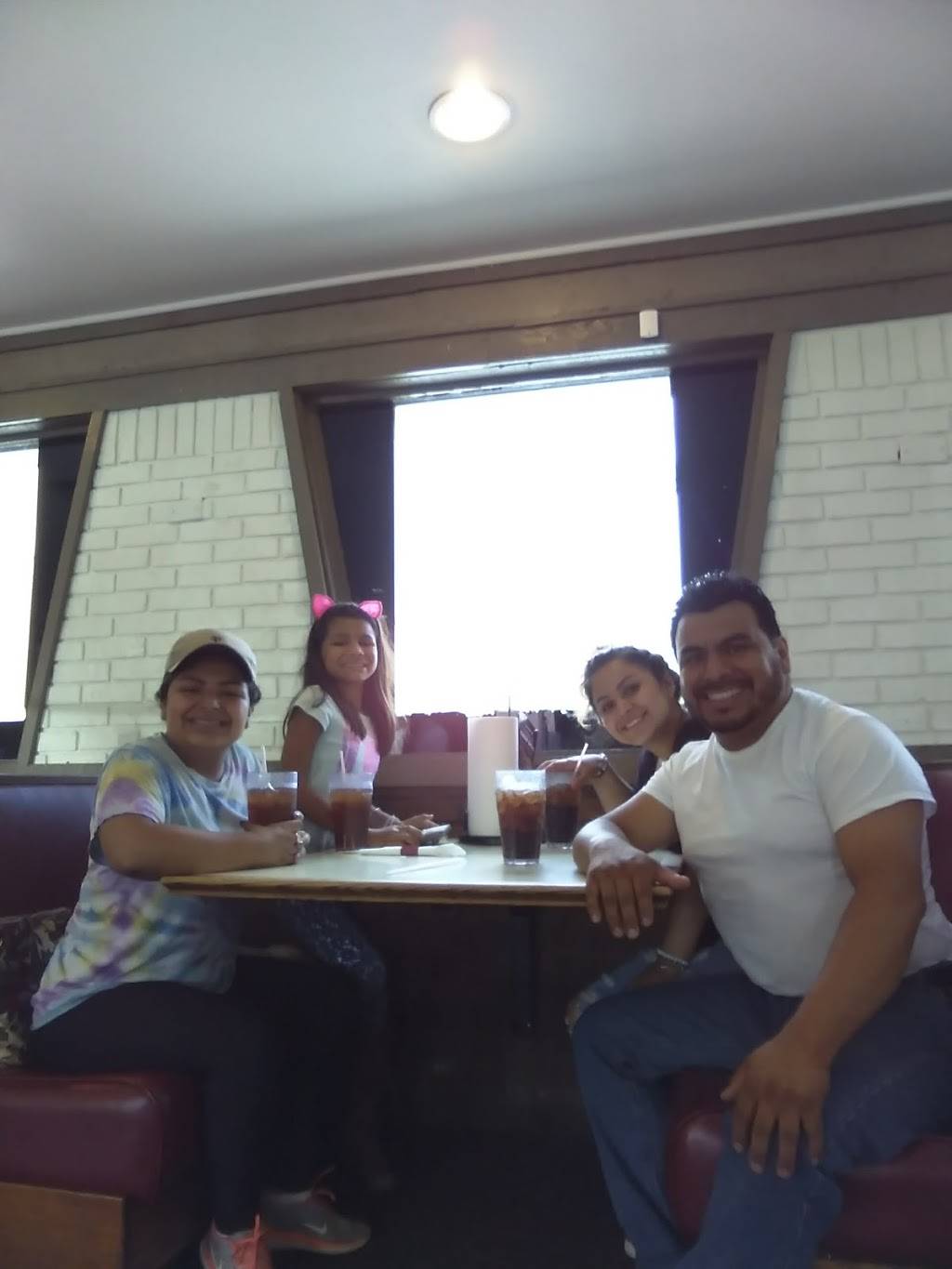 Pizza Hut | meal takeaway | 22 W 14th St, Front Royal, VA 22630, USA | 5406362967 OR +1 540-636-2967