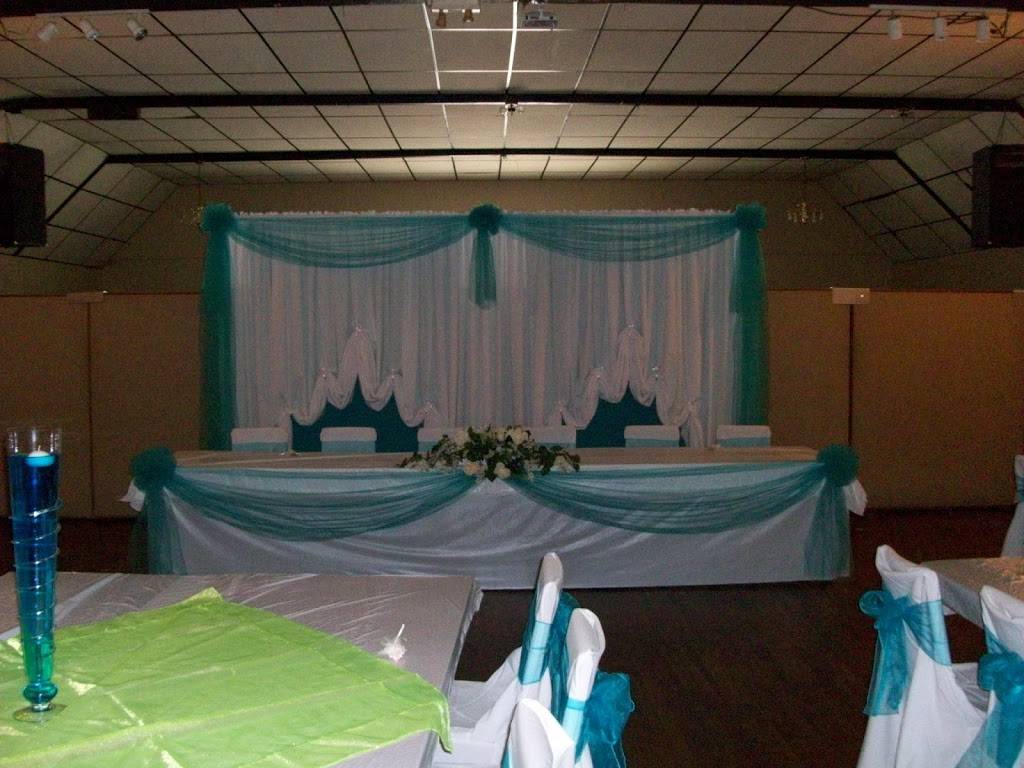 Domaine Familial De La Grande Ligne | restaurant | 450 Chemin de la Grande Ligne, Saint-Paul-dAbbotsford, QC J0E 1A0, Canada | 4503788844 OR +1 450-378-8844