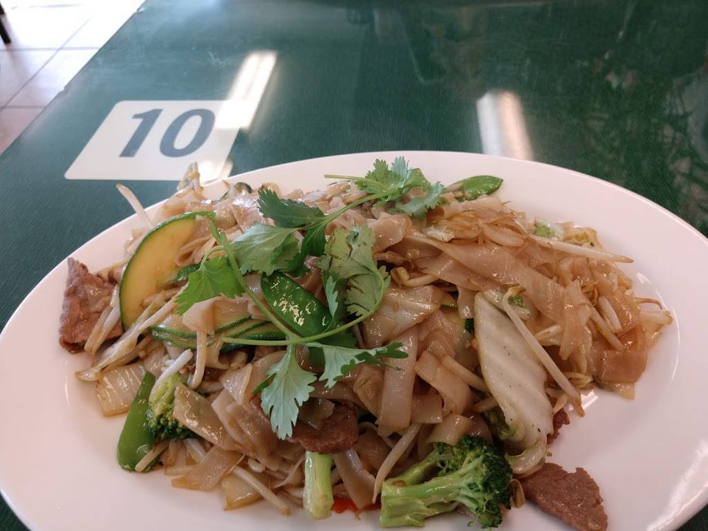 2000 Vietnam Restaurant | restaurant | 601 San Mateo Blvd SE, Albuquerque, NM 87108, USA | 5052320900 OR +1 505-232-0900