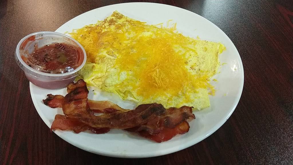 Pleasant Plains Dairy Bar | restaurant | 7649 Batesville Blvd, Pleasant Plains, AR 72568, USA | 5013452287 OR +1 501-345-2287