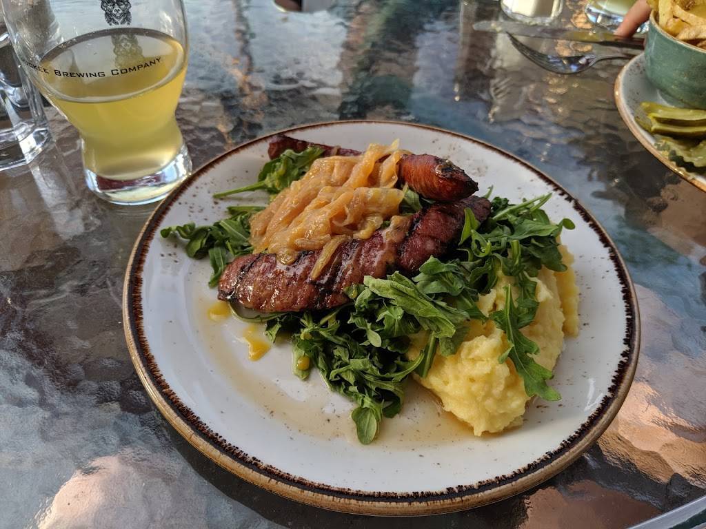 Cottonwood Restaurant & Bar | restaurant | 10142 Rue Hilltop, Truckee, CA 96161, USA | 5305875711 OR +1 530-587-5711