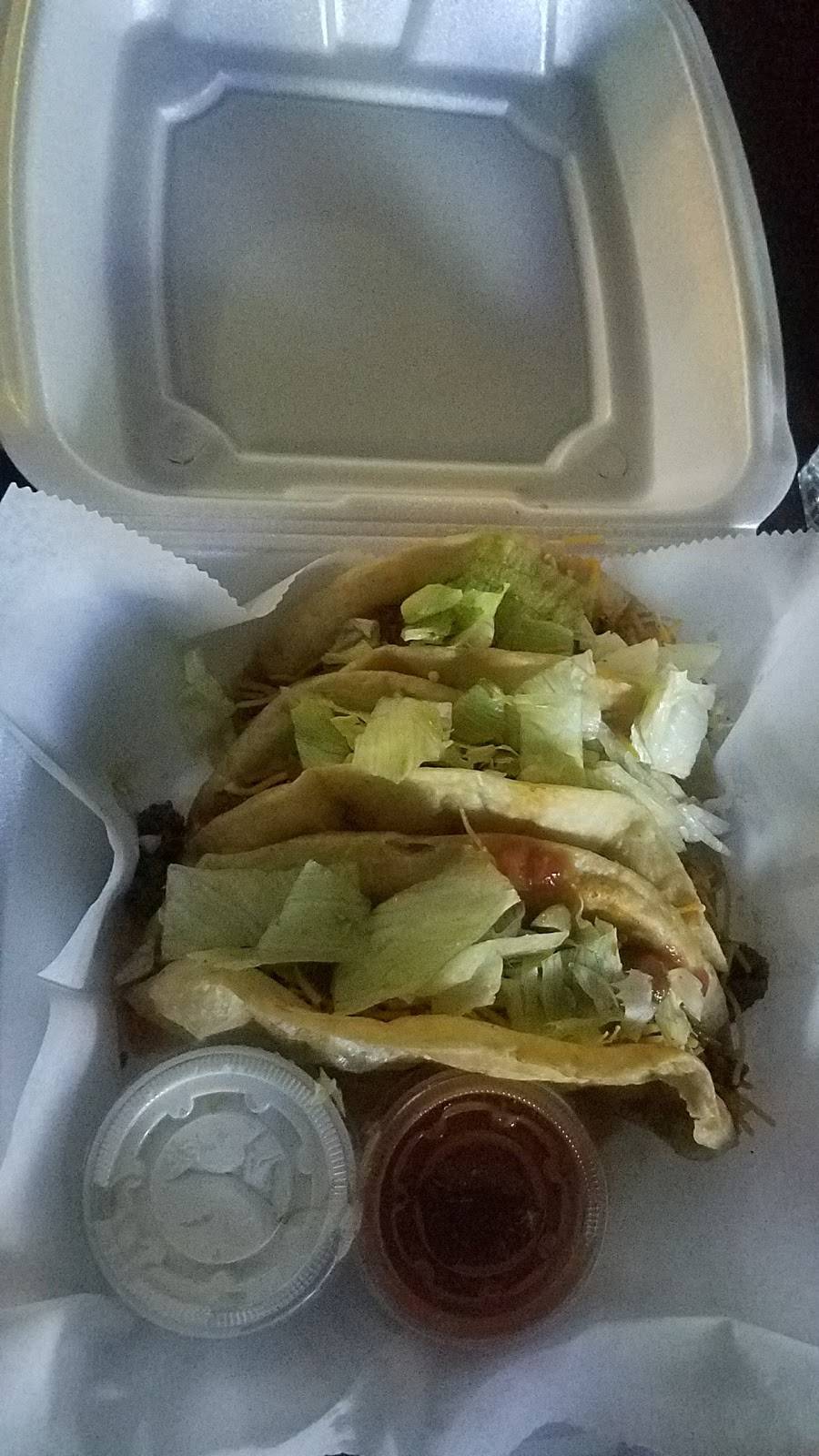 Danny Macs | restaurant | 4920 Pearl Rd, Cleveland, OH 44109, USA | 2167411540 OR +1 216-741-1540