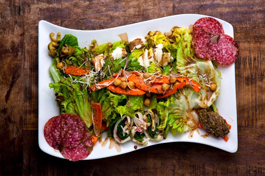 Pizanos | restaurant | 208 W Main St, Visalia, CA 93291, USA | 5597326333 OR +1 559-732-6333