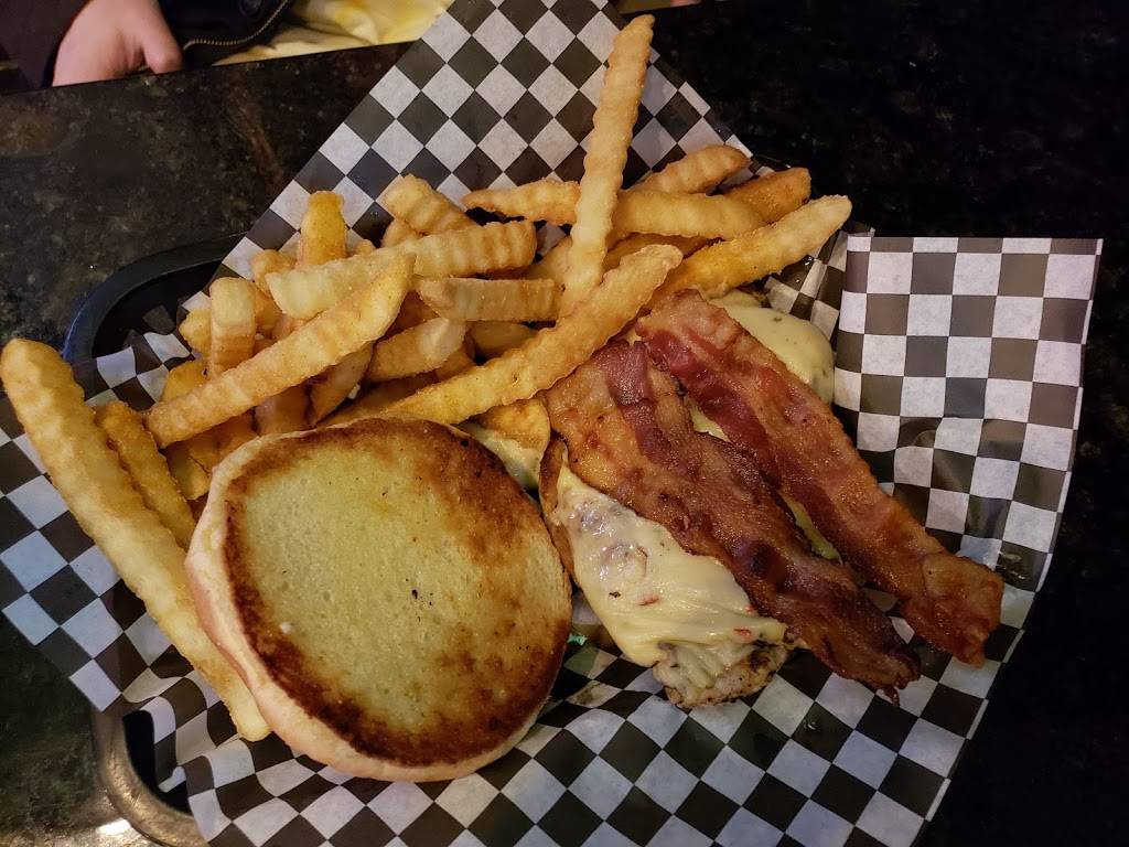 Callahans West | restaurant | 22917 W 83rd St, Lenexa, KS 66227, USA | 9134223434 OR +1 913-422-3434