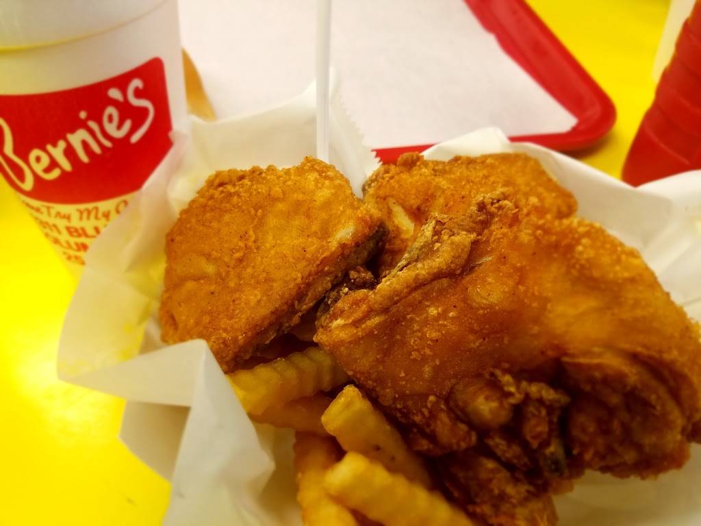 Bernies Restaurant | restaurant | 1311 Bluff Rd, Columbia, SC 29201, USA | 8032562888 OR +1 803-256-2888