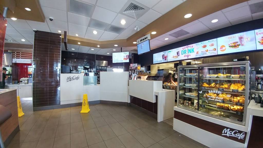 McDonalds | cafe | 6130 Hwy 7, Vaughan, ON L4H 0R2, Canada | 9058565573 OR +1 905-856-5573