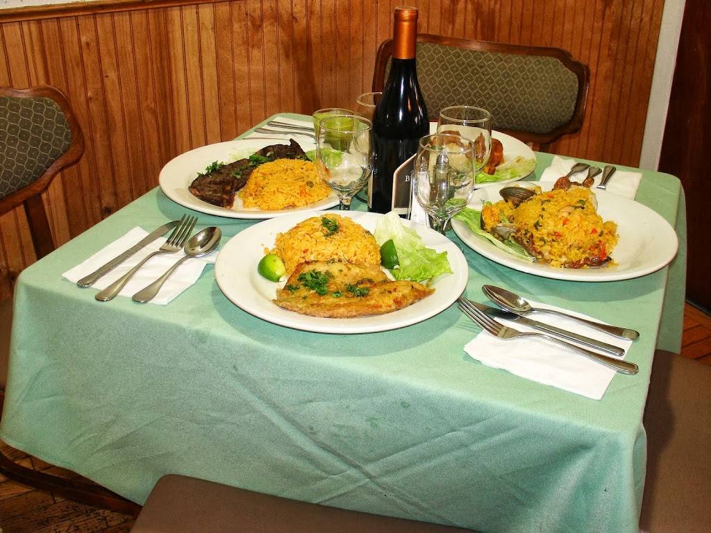 Hollywood Chicken International | restaurant | 216 Westchester Ave, Port Chester, NY 10573, USA | 9149348137 OR +1 914-934-8137