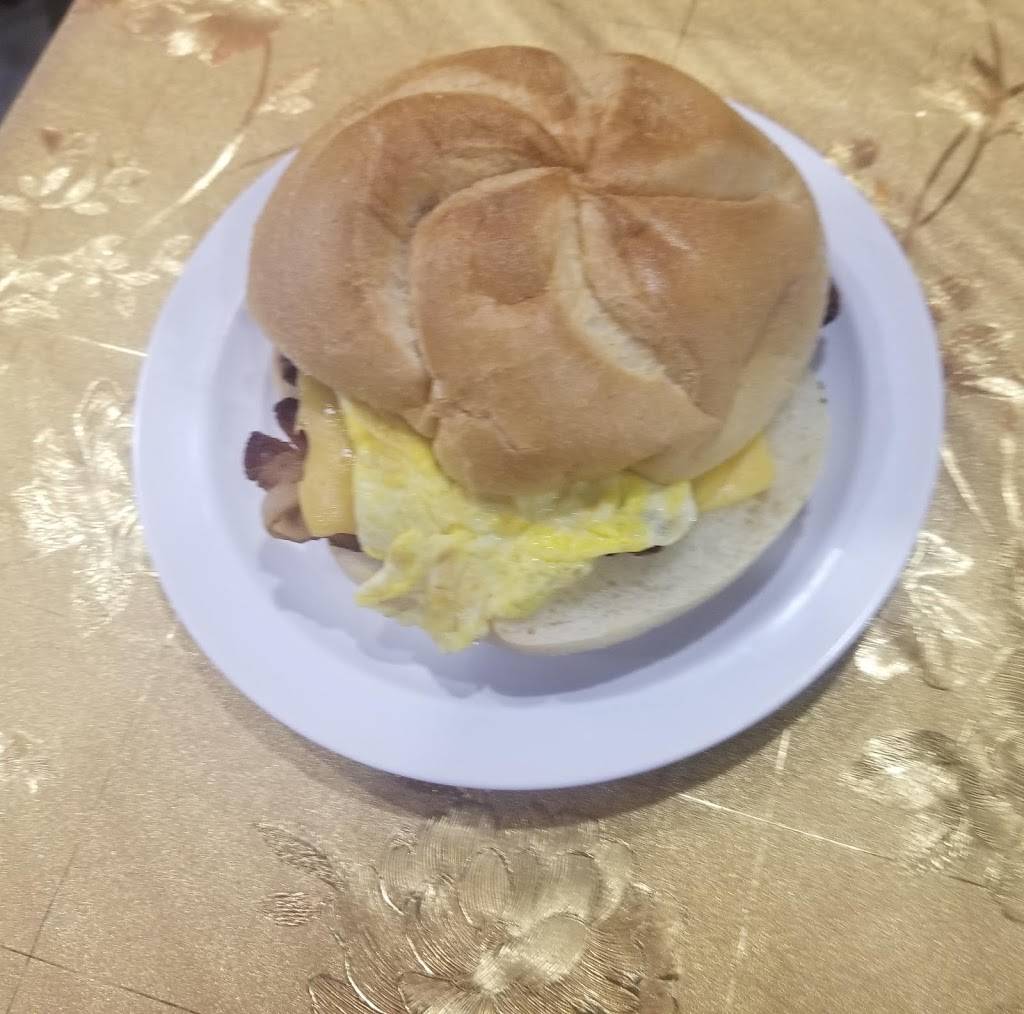 Joselitos mexican deli & grocery | restaurant | 450 E 138th St, The Bronx, NY 10454, USA | 3472713577 OR +1 347-271-3577