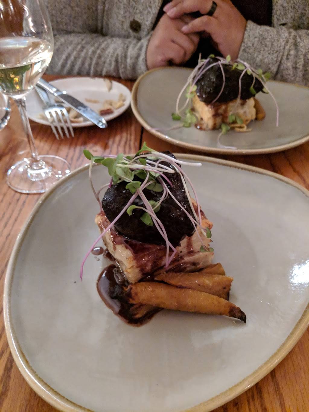 Brix Restaurant | Newport Vineyards | restaurant | 909 E Main Rd, Middletown, RI 02842, USA | 4018485161 OR +1 401-848-5161