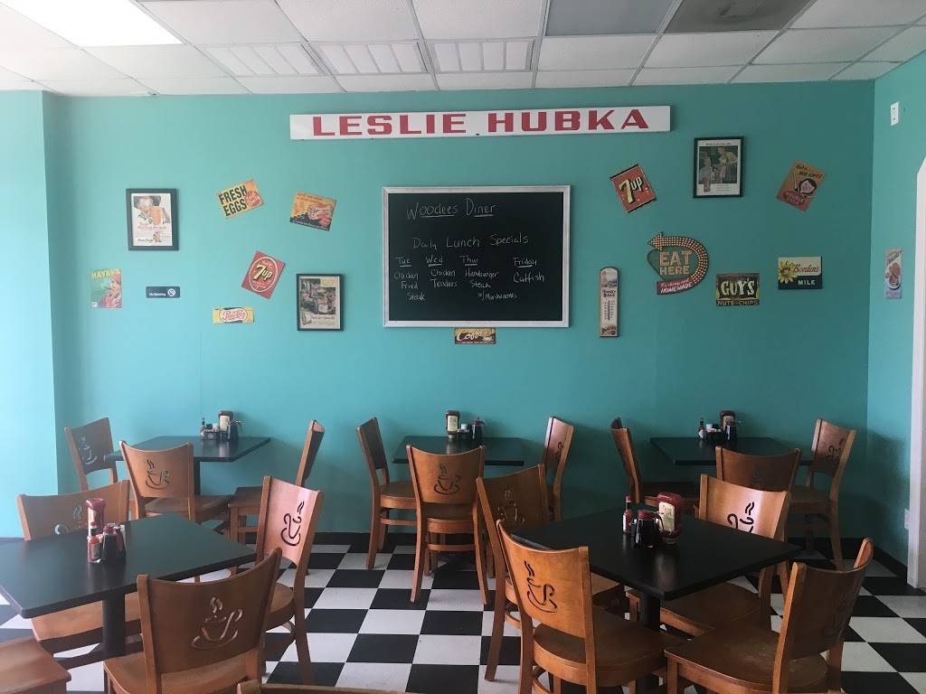 Woodees | restaurant | 6819 Washington Ave, Ocean Springs, MS 39564, USA | 6625906279 OR +1 662-590-6279