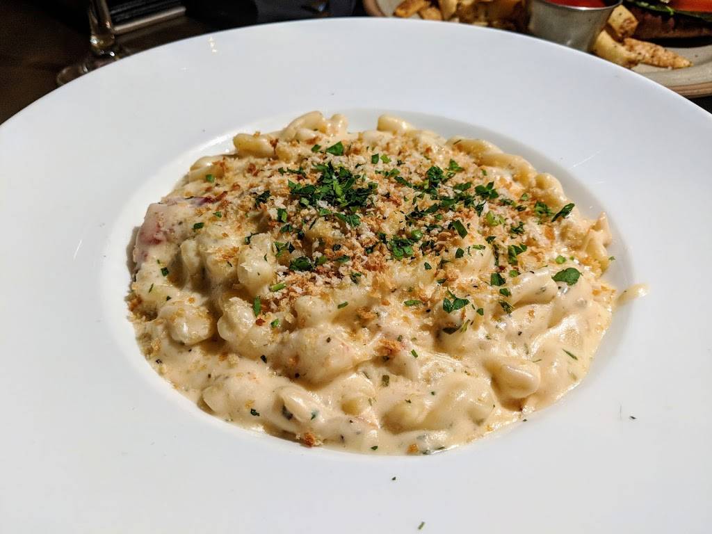 Root25 Taphouse & Kitchen | restaurant | 7800 E Tufts Ave, Denver, CO 80237, USA | 3037791234 OR +1 303-779-1234