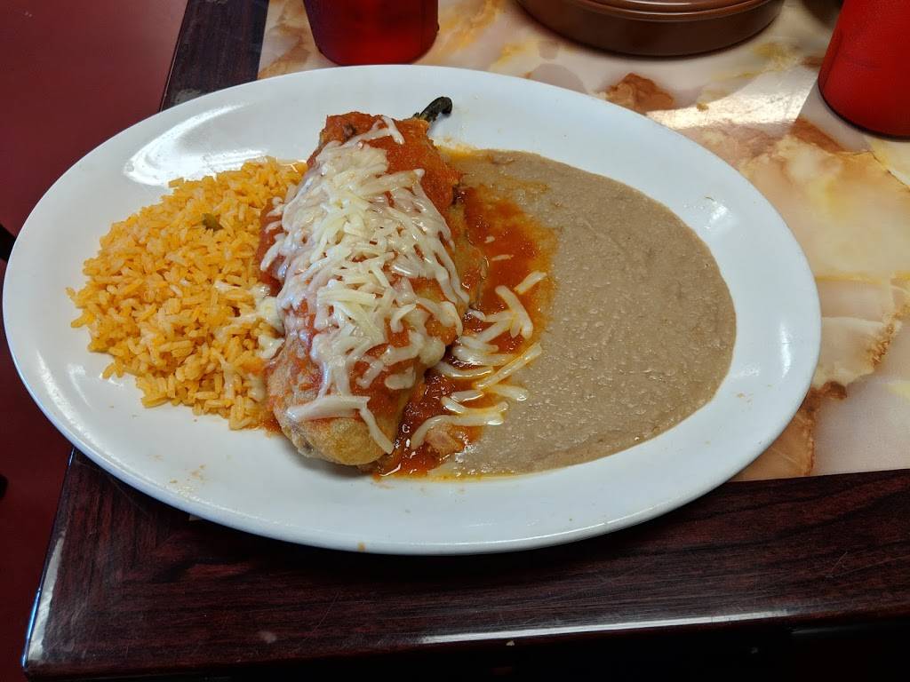 El Sombrero | restaurant | 1049 W Rochelle Rd, Irving, TX 75062, USA | 4695243645 OR +1 469-524-3645
