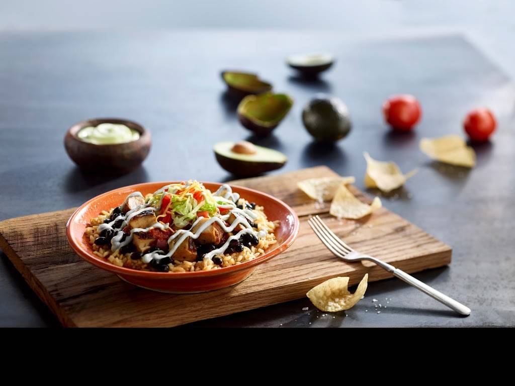 Salsaritas Fresh Mexican Grill | restaurant | 9959 Winchester Rd, Collierville, TN 38017, USA | 9019103009 OR +1 901-910-3009