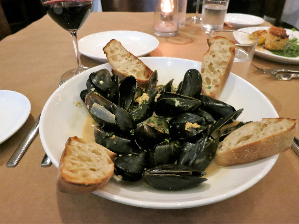 Sea Salt | restaurant | 209 Indian Lake Blvd Suite 100, Hendersonville, TN 37075, USA | 6158912221 OR +1 615-891-2221