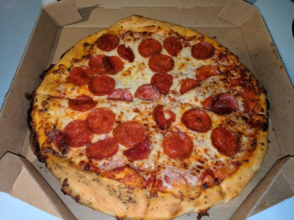 Pizza Hut | restaurant | 7118 Temple Hill Rd, Temple Hills, MD 20748, USA | 3012975055 OR +1 301-297-5055