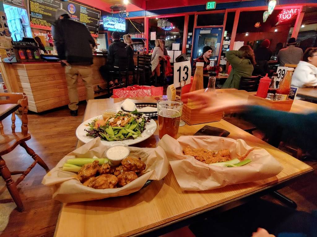 Fire On the Mountain Buffalo Wings | Interstate | restaurant | 4225 N Interstate Ave, Portland, OR 97217, USA | 5032809464 OR +1 503-280-9464