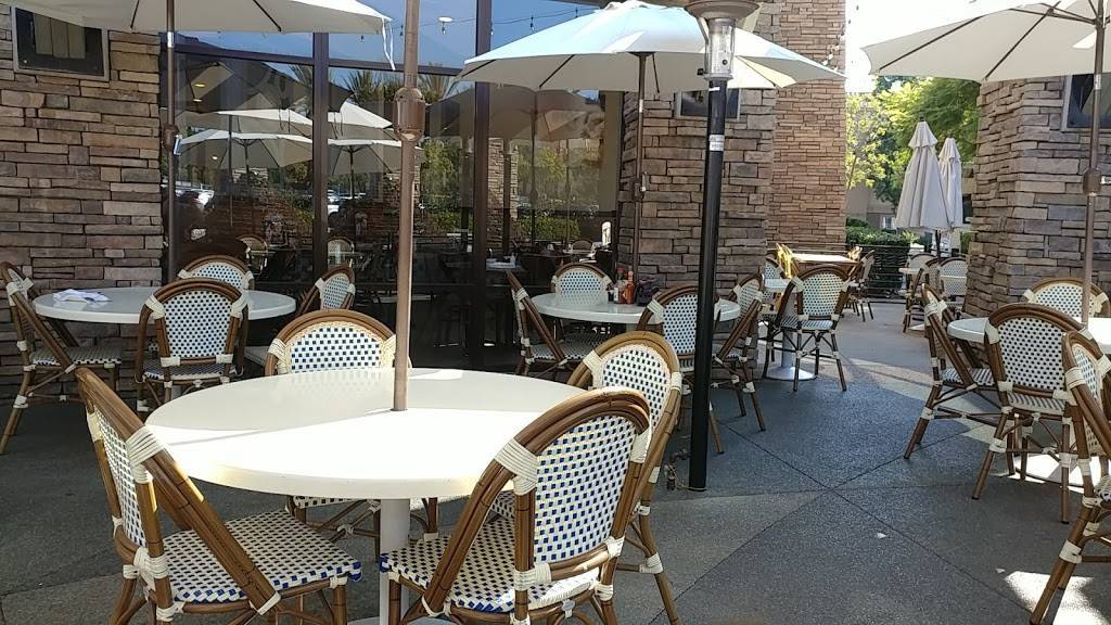 IHOP | restaurant | 2169 Fenton Pkwy, San Diego, CA 92108, USA | 6196403711 OR +1 619-640-3711