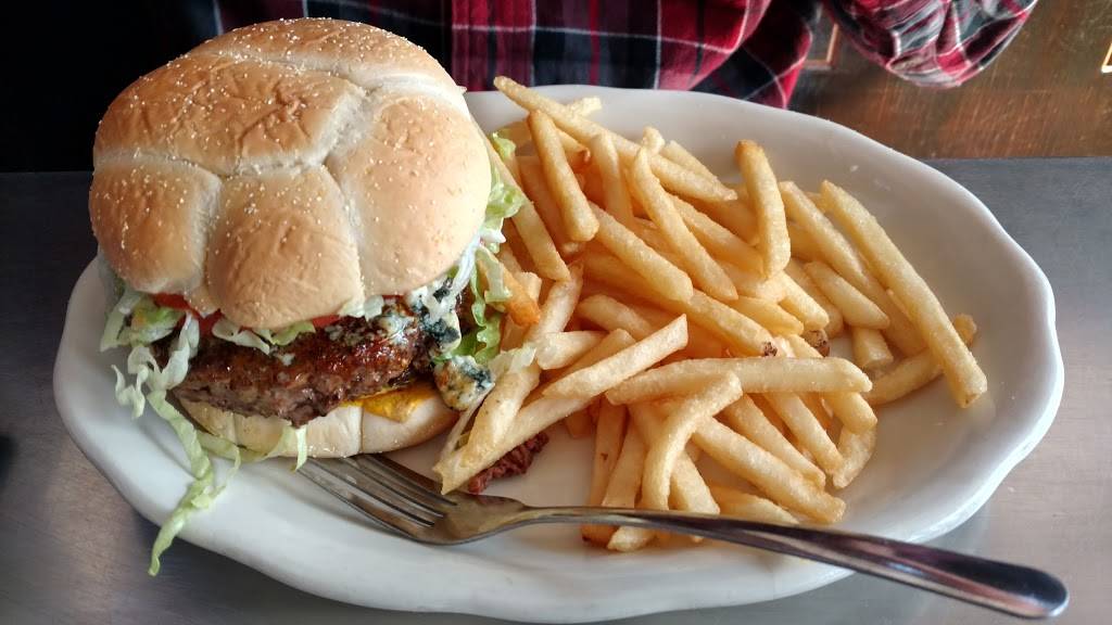 Brown Lantern | restaurant | 417 E Howard St, Live Oak, FL 32064, USA | 3863621133 OR +1 386-362-1133