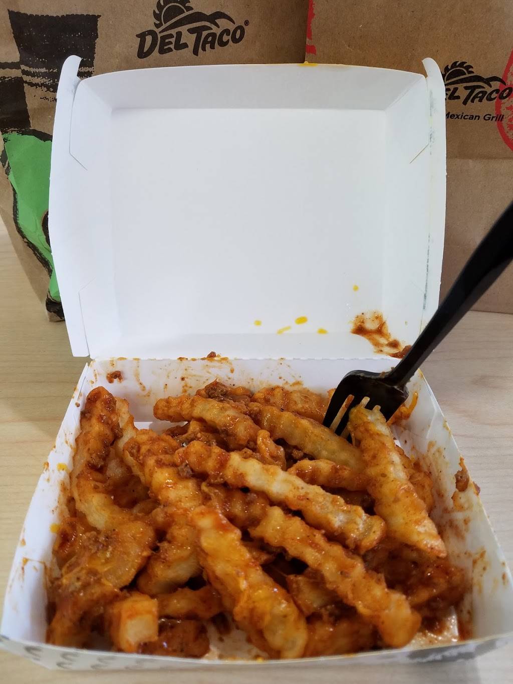 Del Taco | meal takeaway | 12253 Hesperia Rd, Victorville, CA 92395, USA | 7609510635 OR +1 760-951-0635