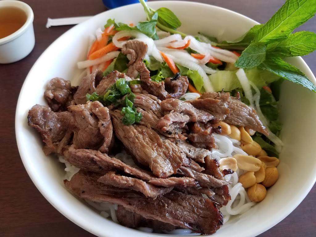 Pho Superbowl | restaurant | 382 N 2nd St, El Cajon, CA 92021, USA | 6194010906 OR +1 619-401-0906