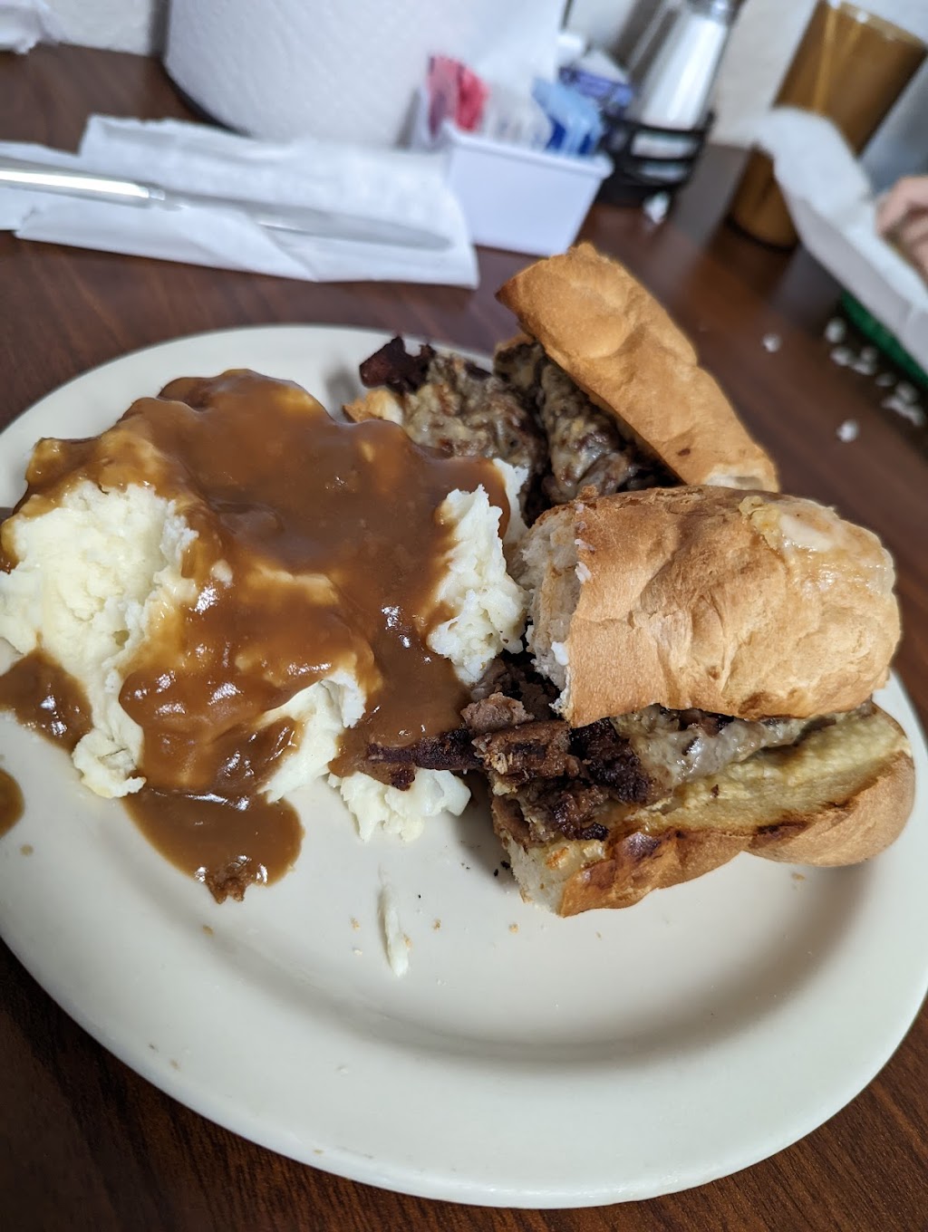 Hitchin Post Cafe Inc | restaurant | 10903 Lithia Pinecrest Rd, Lithia, FL 33547, USA | 8137374026 OR +1 813-737-4026