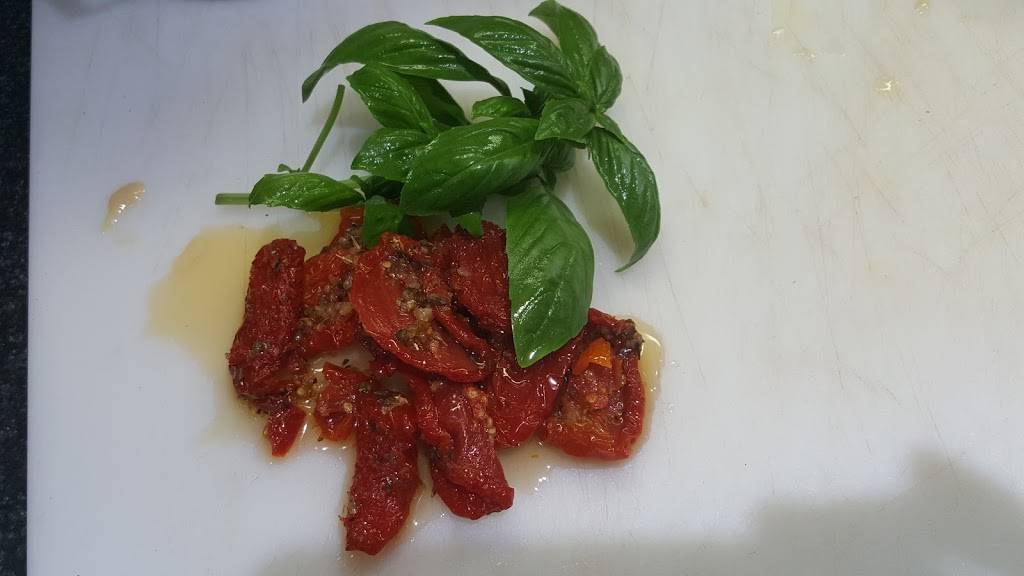 Garden Diva Hummus | restaurant | 1940 N 30th Rd #303, Hollywood, FL 33021, USA | 9549145856 OR +1 954-914-5856